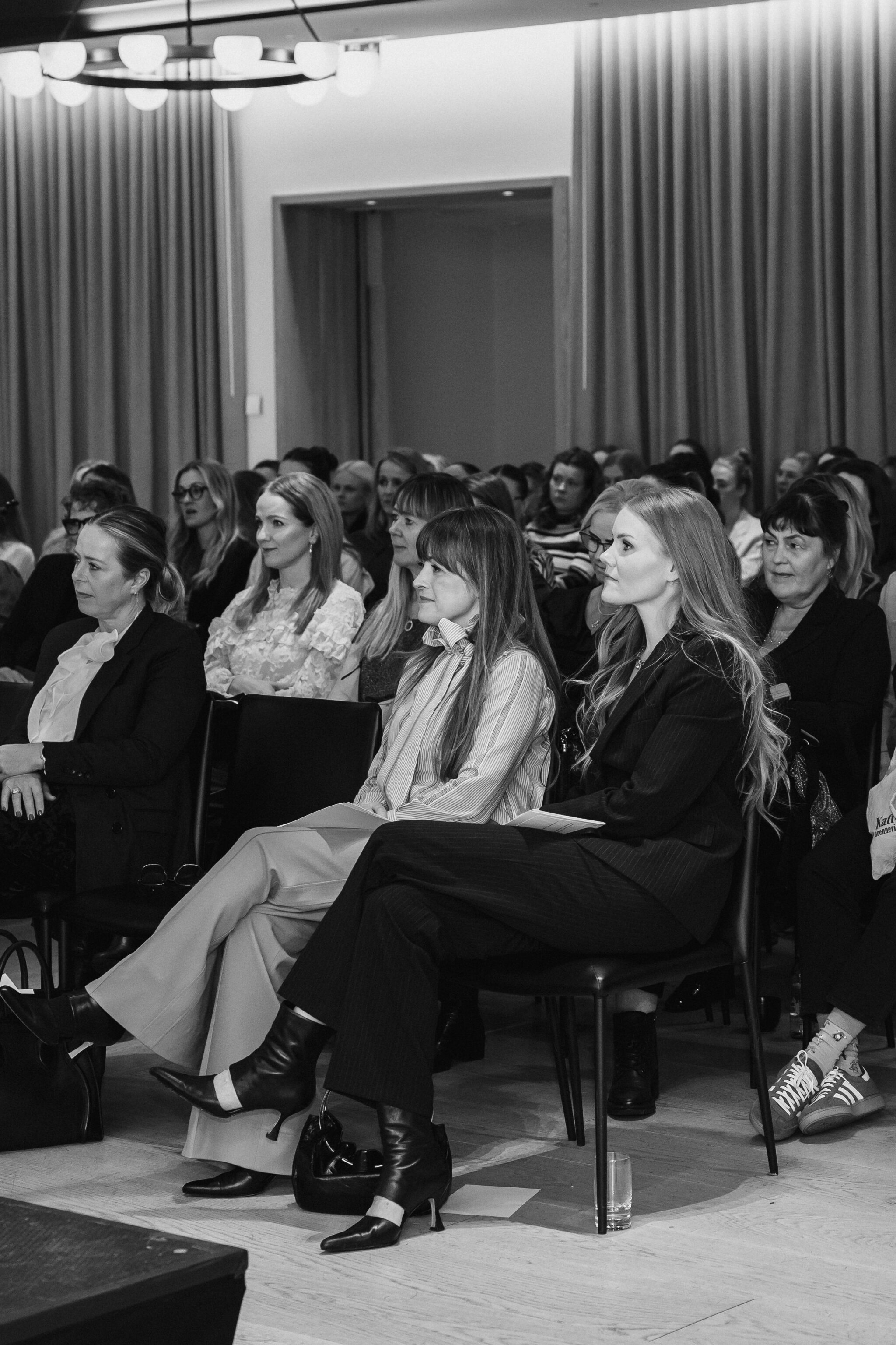 Guðrún Dögg Guðmundsdóttir, Kristín Inga Arnardóttir, Selma Svavarsdóttir og Heiða Halldórsdóttir